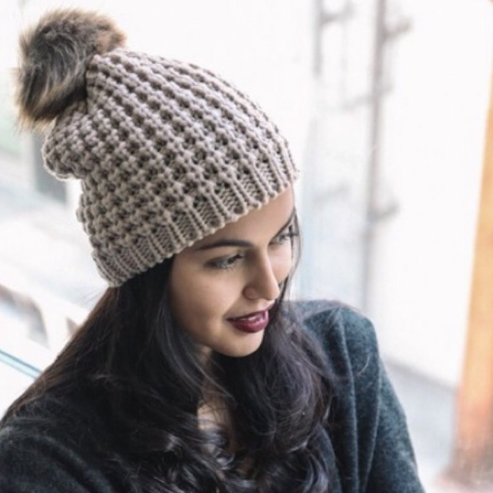 NWT Mocha Beanie - Picture 5 of 6
